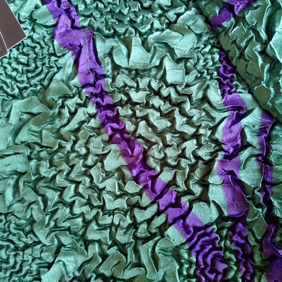 Jacket with hood. - Picture 2 of 5